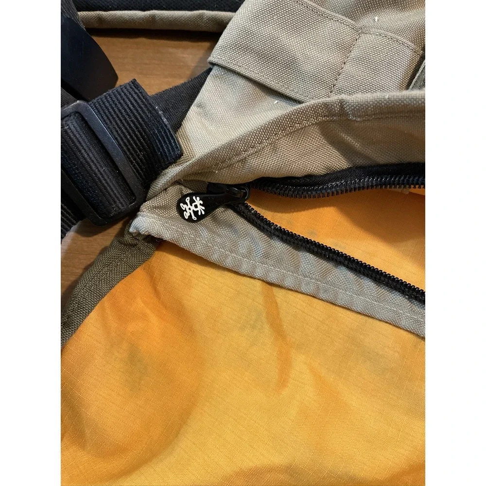 Crumpler Messenger Bag Olive Green Orange Crossbody Laptop Strap